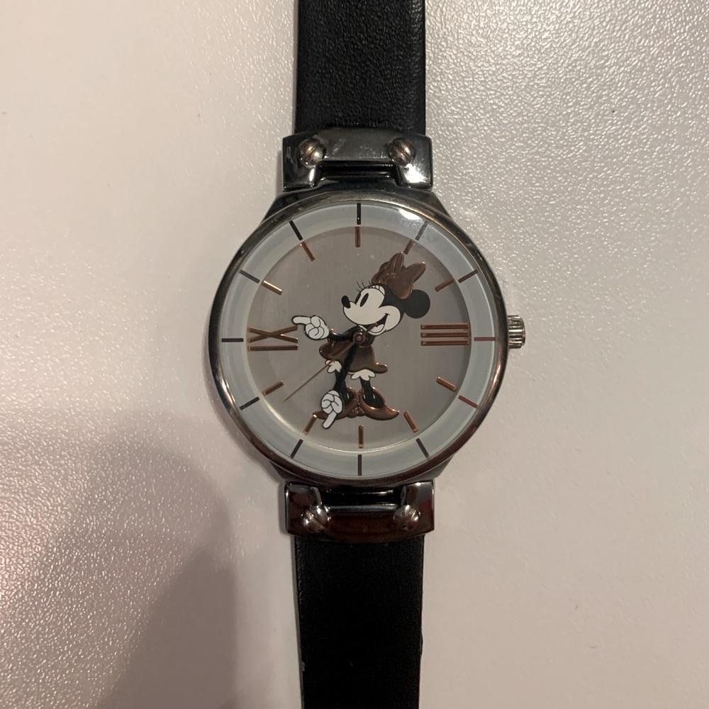 3/$25✨ Disney Minnie Watch 💝